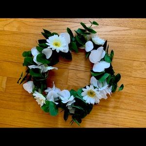 Bridal Flower Wreath for a child or dog.